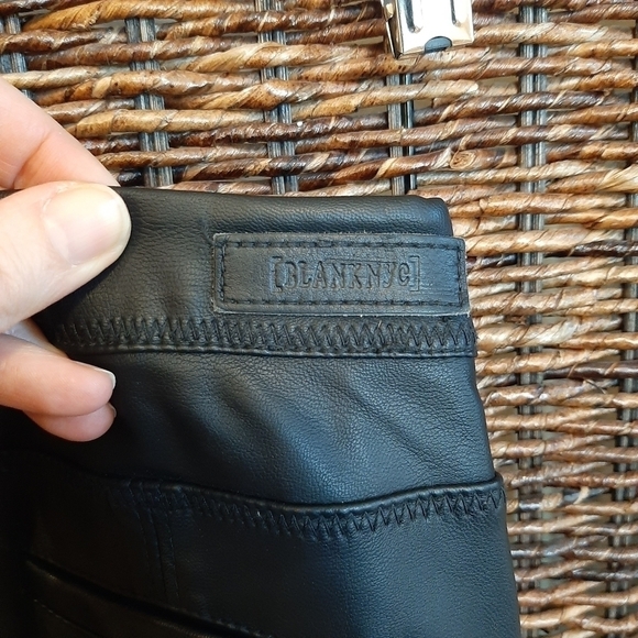 BLANK NYC Faux Leather Pull On Leggings Grunge Moto Biker Motorcycle Black 24 - Picture 4 of 5